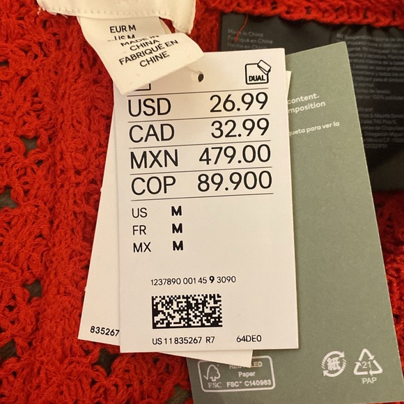 Red crochet shorts - Picture 6 of 6